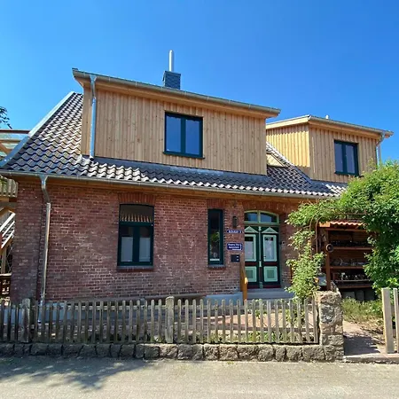 Schulstr. 8 Müden *